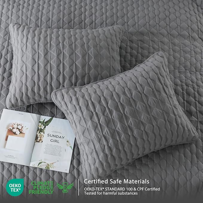 WDCOZY Dark Grey Quilt Queen Size Bedding Sets with 2 Pillow Shams, Lightweight Soft Bedspread Coverlet, Quilted Blanket Thin Comforter Bed Cover, All Season Spring Summer, 3 Pieces, 90x90 inches