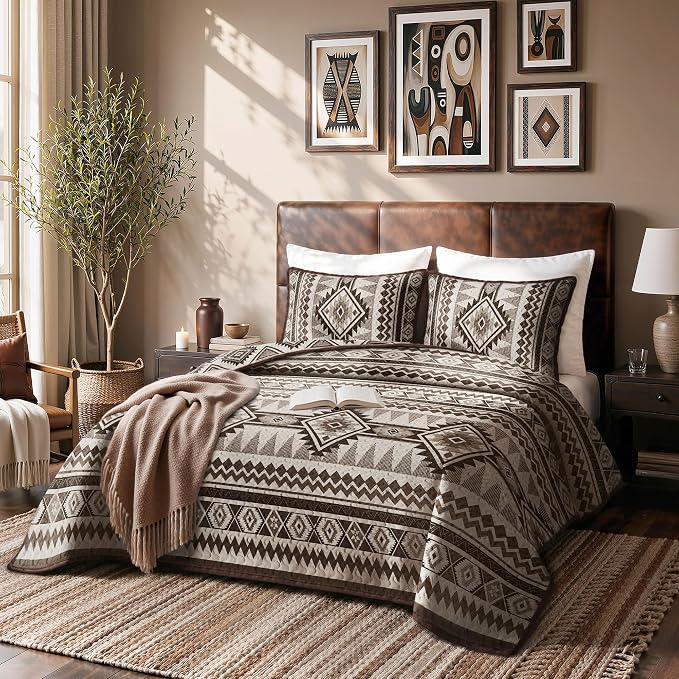 akkialla Reversible Brown Boho Twin Quilt Set, 2-Piece Bohemian Aztec Microfiber Bedspread, Soft Lightweight All-Season Coverlet (1 Quilt, 1 Sham)
