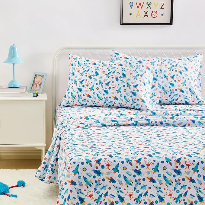 Amazon Basics Kid's Soft Easy-Wash Microfiber 4-Piece Sheet Set with Pillowcase, Full, Cosmic Adventure