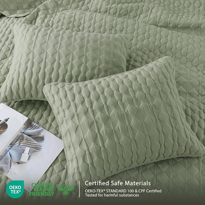 WDCOZY Sage Green Quilt King Size Bedding Sets with 2 Pillow Shams, Lightweight Soft Bedspread Coverlet, Quilted Blanket Thin Comforter Bed Cover, All Season Spring Summer, 3 Pieces, 104x90 inches