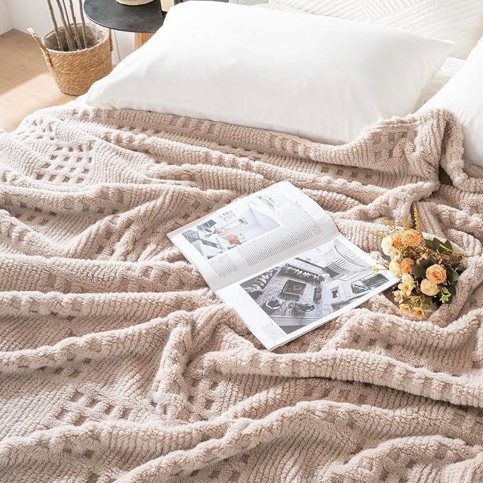 90x104 Inch Brown Waffle Queen Blanket - Soft & Fluffy Fleece, Neutral Tan Color, Cute & Aesthetic, Perfect for Sofa, Couch, Bed, Living Room & Bedroom, All-Season Use, Plush & Cozy Decorative Blanket