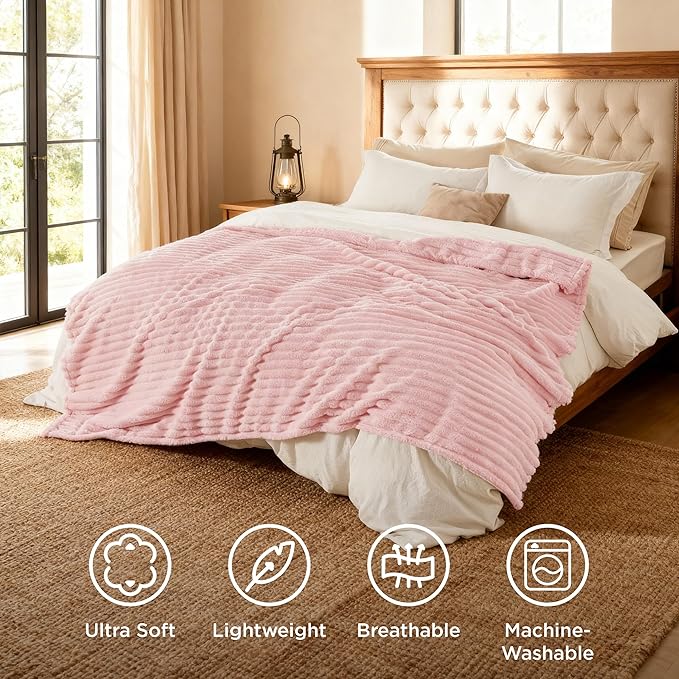 Bedsure Full Size Fleece Blankets for Bed Coral Pink 84"x90" | Birthday Gifts for Women Mom Her, Warm Lightweight Cozy Fluffy Throw Blanket Sofa, Dorm Room Home Decor, Machine Washable