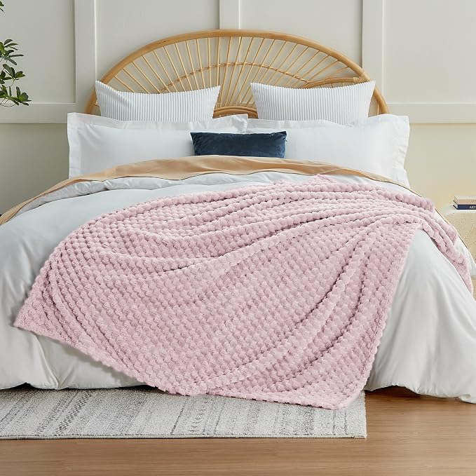 EXQ Home Gentle Soft Fleece Throw Blanket – Cozy Lightweight 3D Imitation Turtle Shell Jacquard Blanket for Couch Bed – All-Season Warm Fuzzy Flannel Blanket for Women Mom Gifts(50"x60",Purplish Pink)