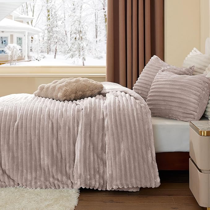 BEDELITE Fleece King Comforter Set, Fluffy Bed Set, Lotus Pink | Super Soft & Warm Bedding, Luxury Fuzzy Faux Fur Comforter for Winter, Heavy Plush Bedding, with 2 Pillowcases