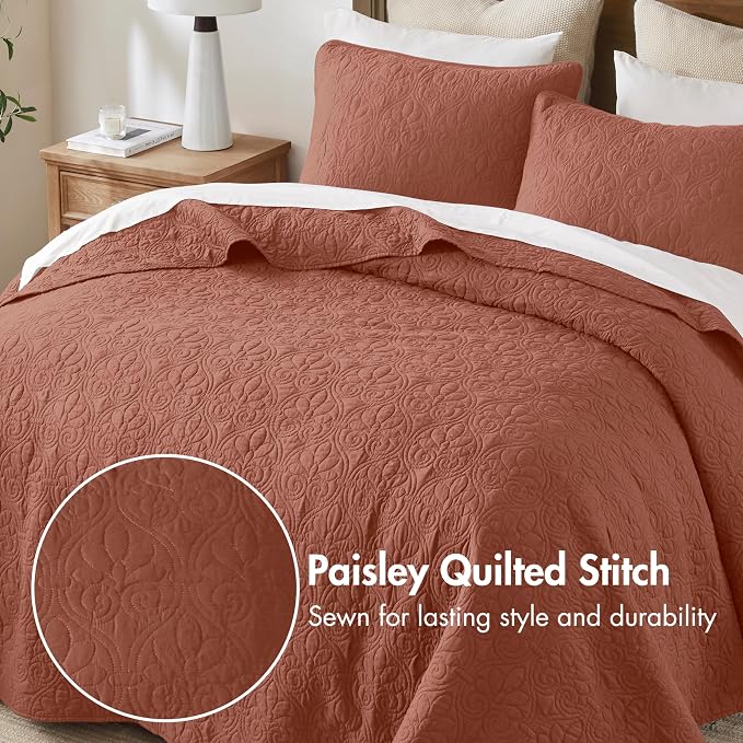 Madison Park King Quilt Bedding Set, Cottage-Inspired Damask, 3PC | All Season Quilted Coverlet, Classic Stitch Pattern Bedspread & Shams, Ultra Soft Microfiber Bedspread Set, Clay Red