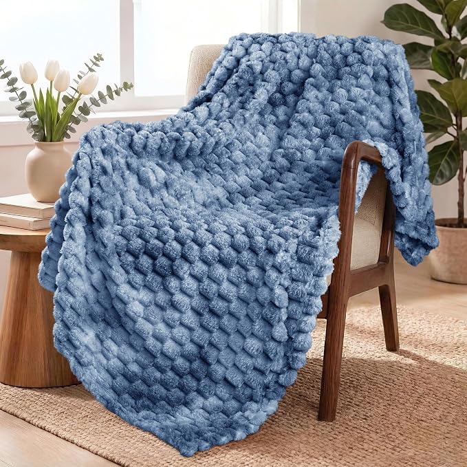 Exclusivo Mezcla Large 3D Fleece Throw Blanket for Couch, Tie-dye Blue | Extra Soft Fuzzy Plush Lightweight Throws, Cozy Fluffy Decorative Blankets for All Seasons, 50x70 Inches
