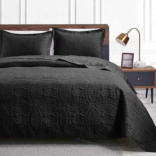 Love's cabin Oversized King Size Quilt Bedding Set Black Bedspreads - Oversized King Lightweight Bedspread Comforter - Coin Pattern Coverlet for All Season - 3 Pieces (1 Quilt, 2 Pillow Shams)