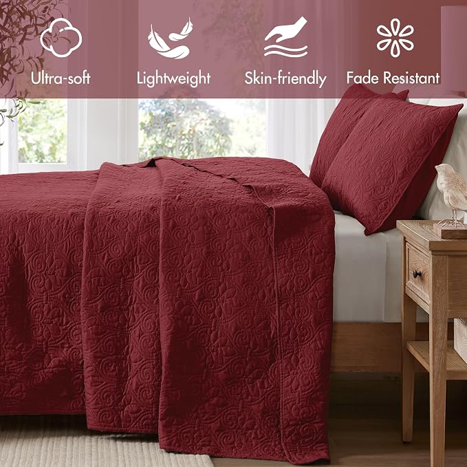 Madison Park Queen Quilt Bedding Set, Cottage-Inspired Damask, 3PC | All Season Quilted Coverlet, Classic Stitch Pattern Bedspread & Shams, Ultra Soft Microfiber Bedspread Set, Red