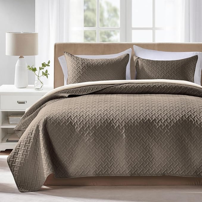 FLYMME Twin Quilt Set,Lightweight Mocha Brown Bedspreads,Basket Weave Pattern,Ultra Soft Microfiber Bedspread Bed Coverlet 2 Pieces for All-Seasons (1 Quilt,1 Shams)