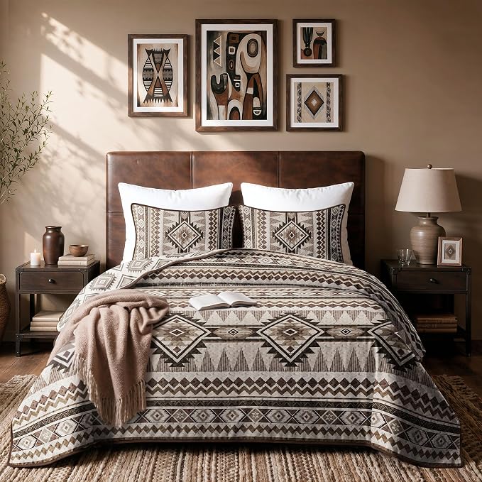 akkialla Reversible Brown Boho Twin Quilt Set, 2-Piece Bohemian Aztec Microfiber Bedspread, Soft Lightweight All-Season Coverlet (1 Quilt, 1 Sham)