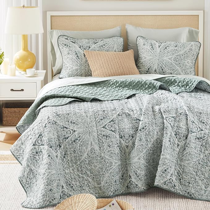 Comfort Spaces Gloria Boho Full Queen Quilt Set 3 Piece for Summer Green | Reversible Coverlet Bedspread, Soft All Season, Medallion Pattern, Winter Layer with Shams Modern Lightweight, Cozy Comfort
