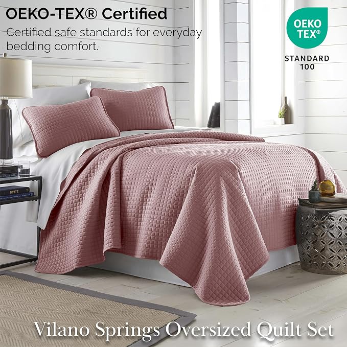 Southshore Fine Living, Inc. Oversized King Quilt Set, Lavender Quilt Bedspread King/California with 2 Matching Pillow Shams, Machine Washable Bedding, Soft & Cozy Coverlet, Lavender