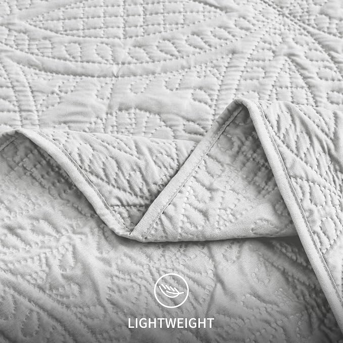 Love's cabin Quilts for Full Bed Light Grey Bedspreads Bedding Set - Lightweight Bedspread Comforter - Coin Pattern Bedding Coverlet for All Season - 3 Pieces (1 Quilt, 2 Pillow Shams)
