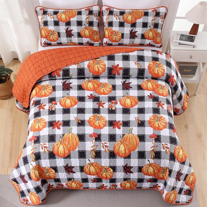 Fall Patchwork Quilt Set Queen Size, Pumpkin Maple Leaves Plaid Bedding Set | Thanksgiving Themed Bedspread with Black White Checkered Pattern, Soft Coverlet with 2 Pillowcases Autumn Home Decor Gift