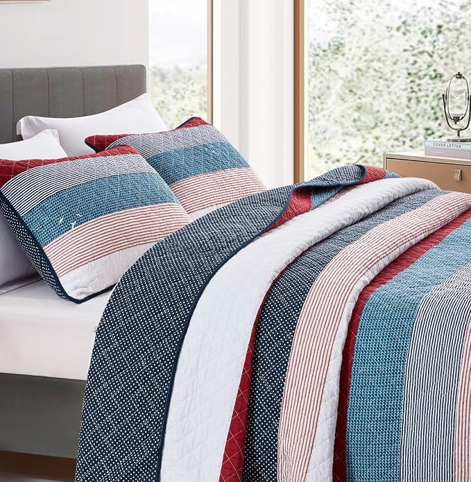 Chezmoi Collection Harlon 3-Piece Modern Patchwork Striped Quilt Set - Solid Polka Dot Candy Stripe Coverlet - Pre-Washed Cotton Lightweight Reversible Bedspread, King Size