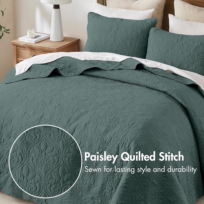 Madison Park Queen Quilt Bedding Set, Cottage-Inspired Damask, 3PC | All Season Quilted Coverlet, Classic Stitch Pattern Bedspread & Shams, Ultra Soft Microfiber Bedspread Set, Balsam Green