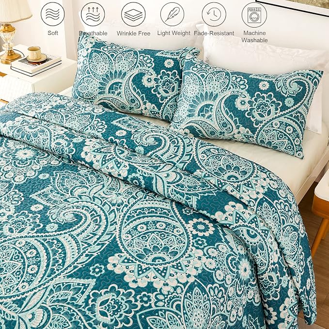 Whale Flotilla California King Size Quilt Set, Soft Boho Paisley Bedspreads | Reversible Lightweight Oversized Quilt Bedding Set for Bed, Turquoise Printed Coverlets with 2 Pillow Shams for All Seasons