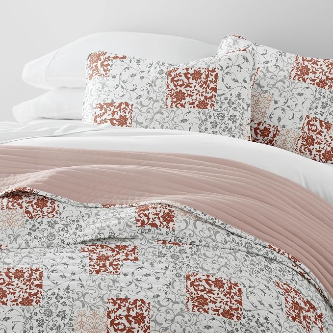 Merit Linens Soft Quilt Coverlet Bedding Set - Pattern/Solid Reversible - Full/Queen Blush