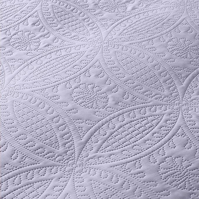 akkialla Lavender Twin Quilt Set,Ultrasonic Lightweight Bedspread Coverlet for Modern Minimalist Bedroom,Soft Microfiber Coin Pattern Bedding,2-Piece (1 Quilt,1 Pillow Sham)