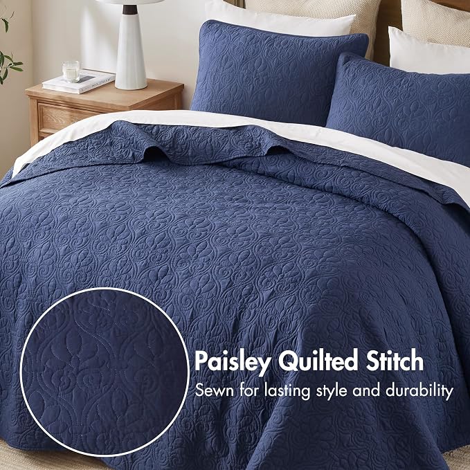 Madison Park Full Quilt Bedding Set, Cottage-Inspired Damask, 3PC | All Season Quilted Coverlet, Classic Stitch Pattern Bedspread & Shams, Ultra Soft Microfiber Bedspread Set, Navy