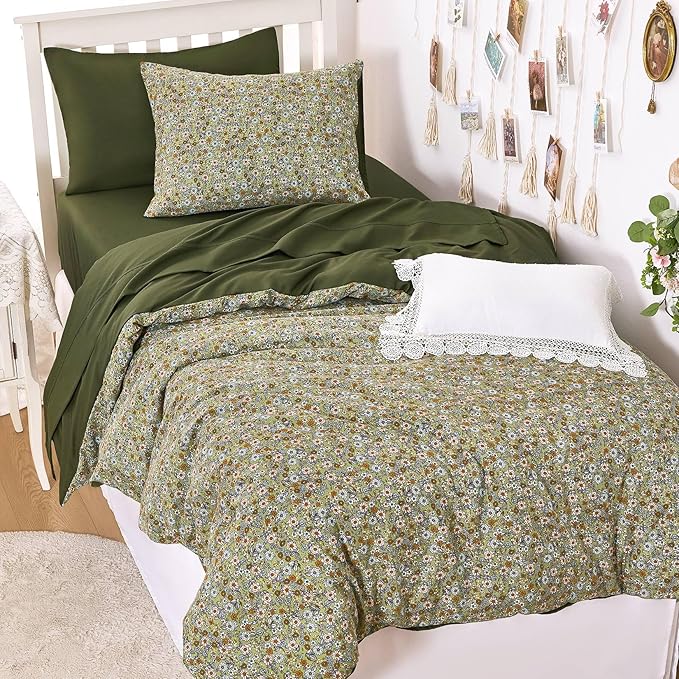 Wake In Cloud - Floral Duvet Cover Set, Cute Vintage Flower Cottagecore Aesthetic for Women Teen Girls, Soft Lightweight Bedding, 3-Piece, Olive Green, Twin/Twin XL Size