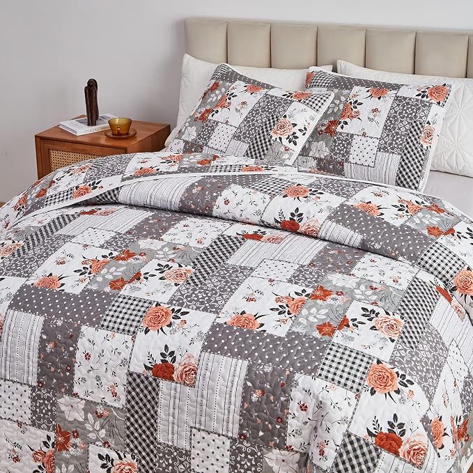 Patchwork Quilt Set Full/Queen Size, 3 Pieces Grey Floral Plaid Summer Bedspread Coverlet Set, Soft Microfiber Reversible Lightweight Bed Cover for All Season (90" x 90", 1 Quilt+ 2 Pillow Shams)