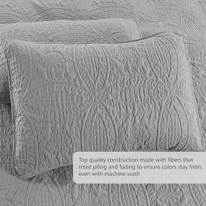 Pure Bedding Quilt Set Full/Queen Size Light Grey - Oversized Bedspread - Soft Microfiber Lightweight Coverlet for All Season - 3 Piece Includes 1 Quilt and 2 Shams, Geometric Pattern