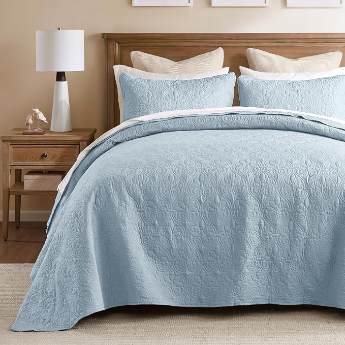 Madison Park King Quilt Bedding Set, Cottage-Inspired Damask, 3PC | All Season Quilted Coverlet, Classic Stitch Pattern Bedspread & Shams, Ultra Soft Microfiber Bedspread Set, Blue
