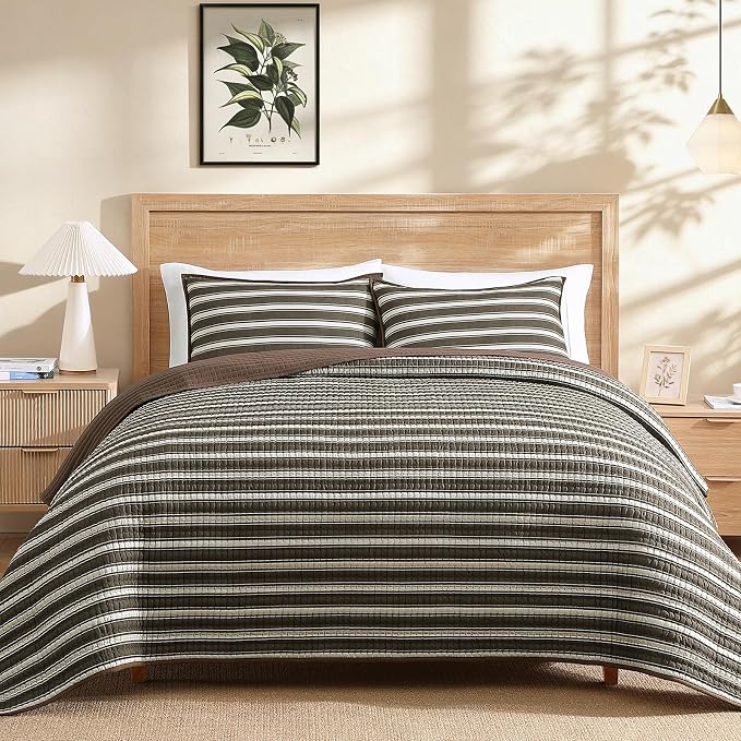 Queen Quilt-Lightweight Bedspreads Brown Queen Size Quilt Bedding Set | Reversible Coverlet with 2 Shams for All Seasons, Suitable for Bed, Couch, 3 Pieces, 90"x94"