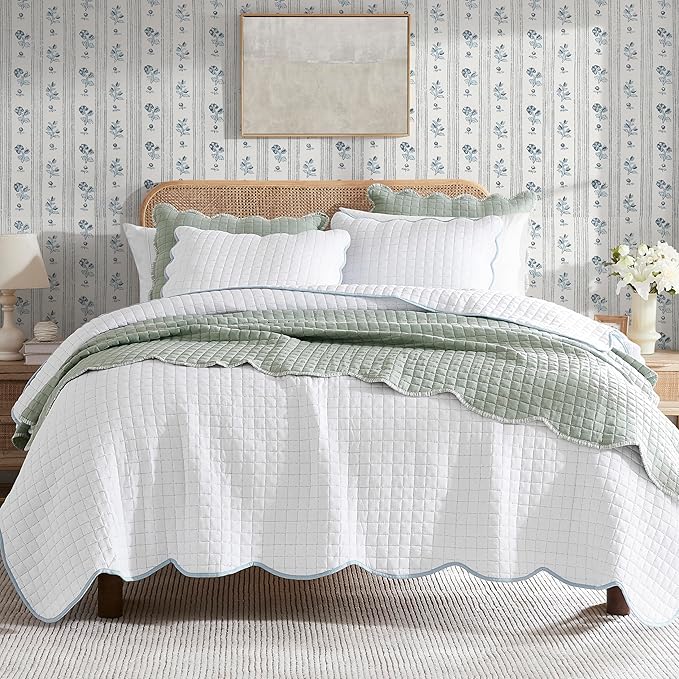 WDCOZY White Oversized California King Size Quilt Bedding Set, Cal King Scalloped Farmhouse Country Rustic Lightweight Soft Coverlet for All Season, Cute Cozy Kantha Pick Stitch Bedspread