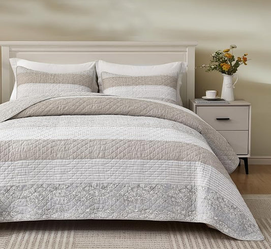 Chezmoi Collection Robyn 3-Piece Gray Taupe White Floral Hibiscus Flower Patchwork Striped Quilt Set - Pre-Washed Soft Lightweight Reversible Cotton Bedspread Coverlet for All Season, King Size
