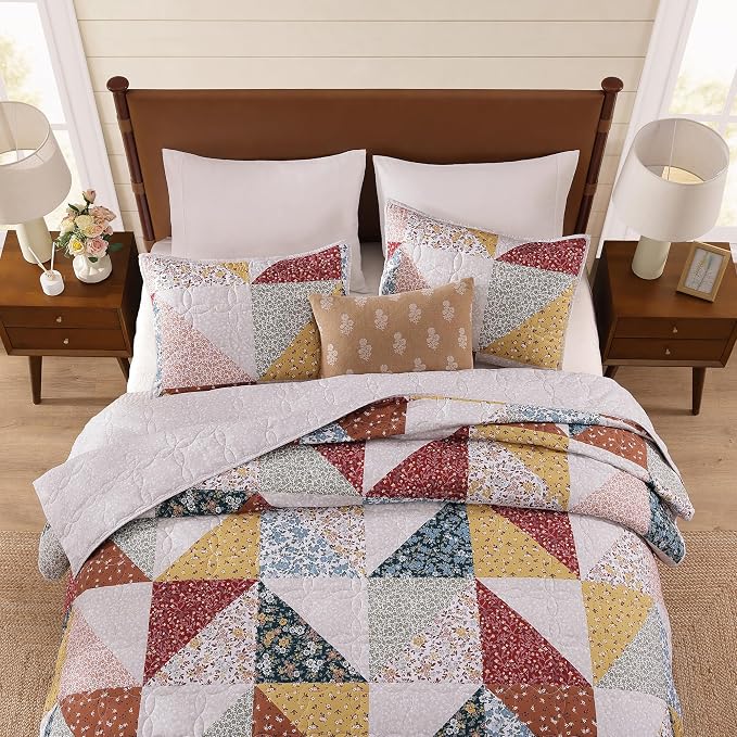 California King Quilt Set-3 Pieces Soft Bedding Floral Patchwork Coverlet | All Seasons Quilts Queen Size for Bed, 1 Quilt (120" x 110") and 2 Shams (20" x 36"), Vintage Bedspread, Burnt Orange