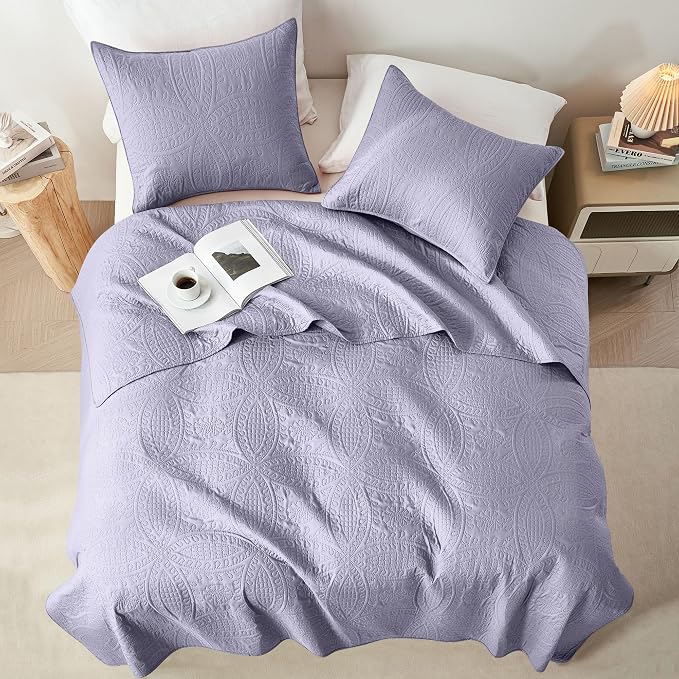 akkialla Lavender Twin Quilt Set,Ultrasonic Lightweight Bedspread Coverlet for Modern Minimalist Bedroom,Soft Microfiber Coin Pattern Bedding,2-Piece (1 Quilt,1 Pillow Sham)