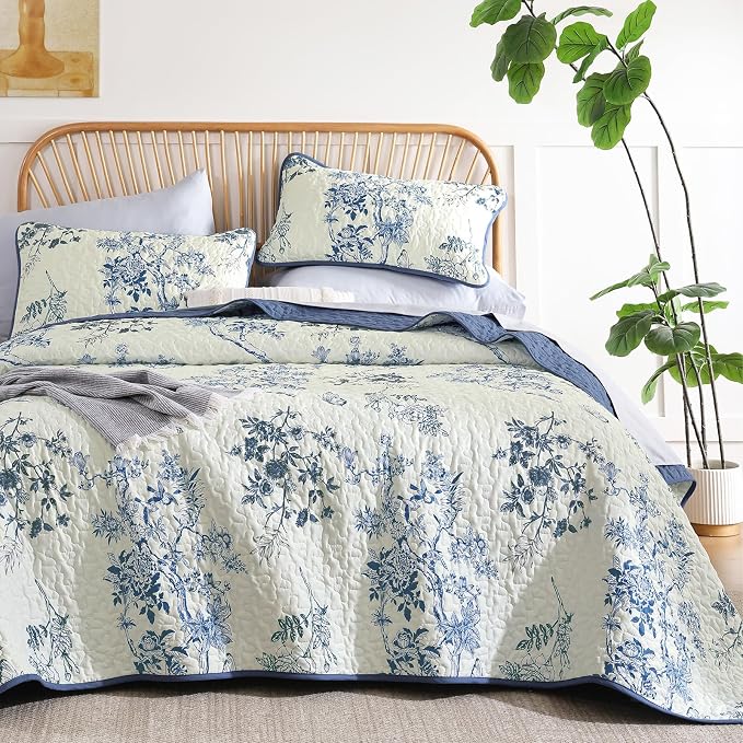 WONGS BEDDING Floral Quilt Set Queen,3 Pcs Blue Bedspreads Coverlets Set | Spring Summer Floral Farmhouse Bedspread with 2 Shams,Soft Microfiber Lightweight Coverlet for All Season 96"×90"