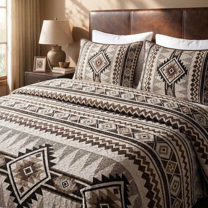 akkialla Reversible Brown Boho Queen Quilt Set, 2-Piece Bohemian Aztec Microfiber Bedspread, Soft Lightweight All-Season Coverlet (1 Quilt, 2 Shams)