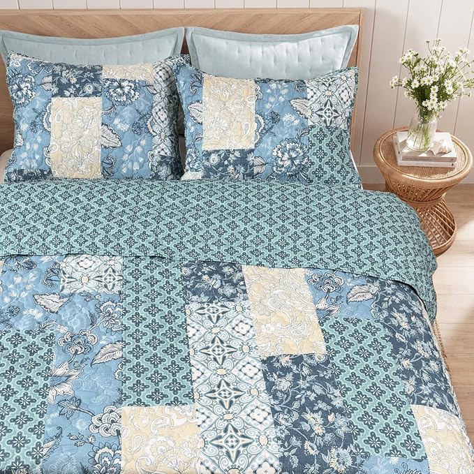 Queen Quilt Set-3 Pieces Soft Bedding Lightweight Floral Patchwork Coverlet | All Seasons Quilts Queen Size for Bed, 1 Quilt (90" x 94") and 2 Shams (20" x 26"), Vintage Bedspread, Blue Tile