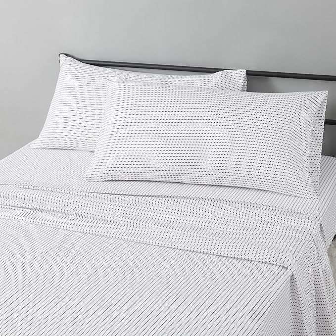 Amazon Basics Lightweight Polyester Microfiber 4-Piece Bed Sheet Set, Machine Wash, King, Plum, Printed