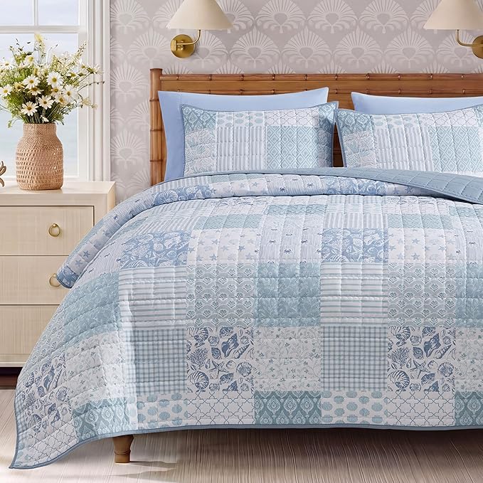 King Quilt Set-3 Pieces Soft Bedding Lightweight Floral Patchwork Coverlet | All Seasons Quilts Queen Size for Bed, 1 Quilt (106" x 94") and 2 Shams (20" x 36"), Vintage Bedspread, Sea Blue