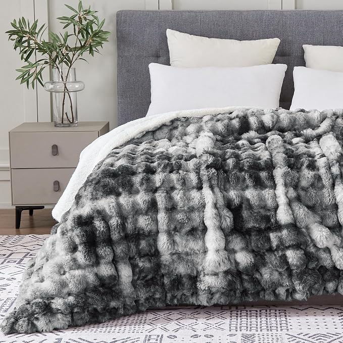 50x60 Inches Ultra-Soft Fuzzy Faux Fur Plush Throw Blanket - Thick, Warm Sherpa for Couch, Sofa, Bedroom, Camping - Decorative Blanket for Cozy Warmth, Bubble Light Grey Tie Dye