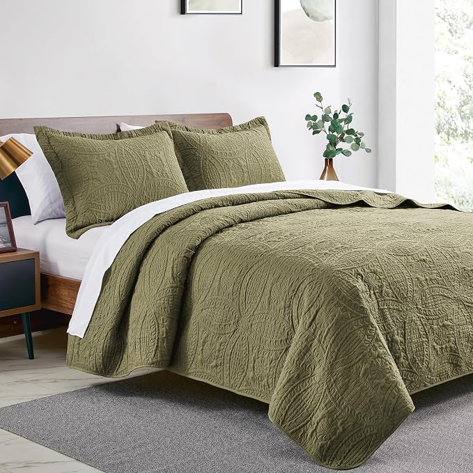 Love's cabin Quilts for Full Bed Green Bedspreads Bedding Set - Lightweight Bedspread Comforter - Coin Pattern Bedding Coverlet for All Season - 3 Pieces (1 Quilt, 2 Pillow Shams)