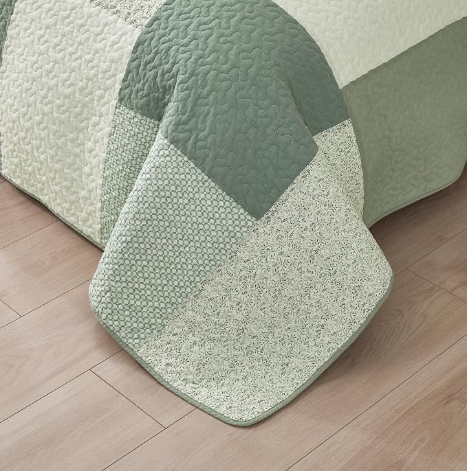 Chezmoi Collection Elm 3-Piece Chic Patchwork Quilt Set - Green Floral Striped Coverlet - Pre-Washed Cotton Lightweight Reversible Bedspread, Super King Size