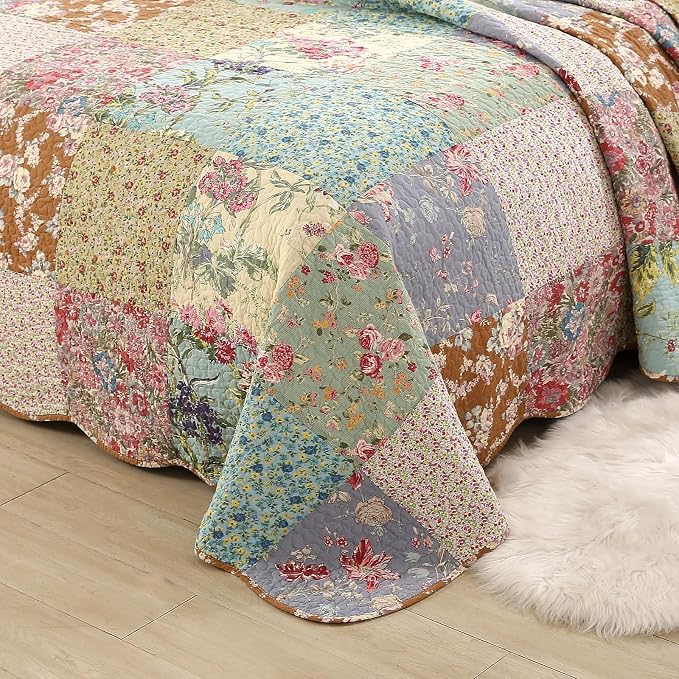 vctops Boho Patchwork Cotton Quilted Bedspread Quilt Set Queen Size 3 Pieces Soft Reversible Lightweight Coverlet Set Floral Print 1 Quilt and 2 Pillow Shams (Purple,Queen)