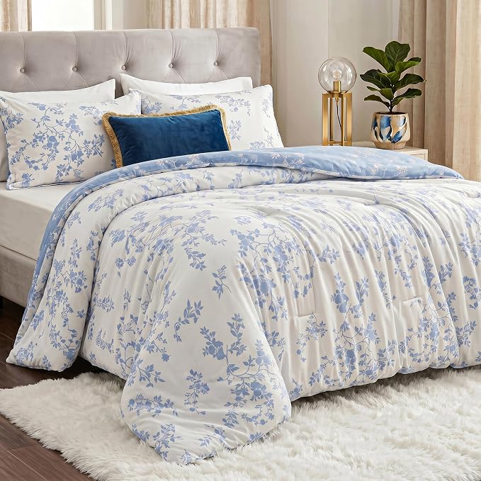Utopia Bedding 3 Pc King Comforter Set, Printed Comforter, Sky Petal | Comforter Set Includes Comforter (90x102) Inches, 2 Shams (20x36) Inches. Soft Microfiber Down Alternative, Machine Washable.