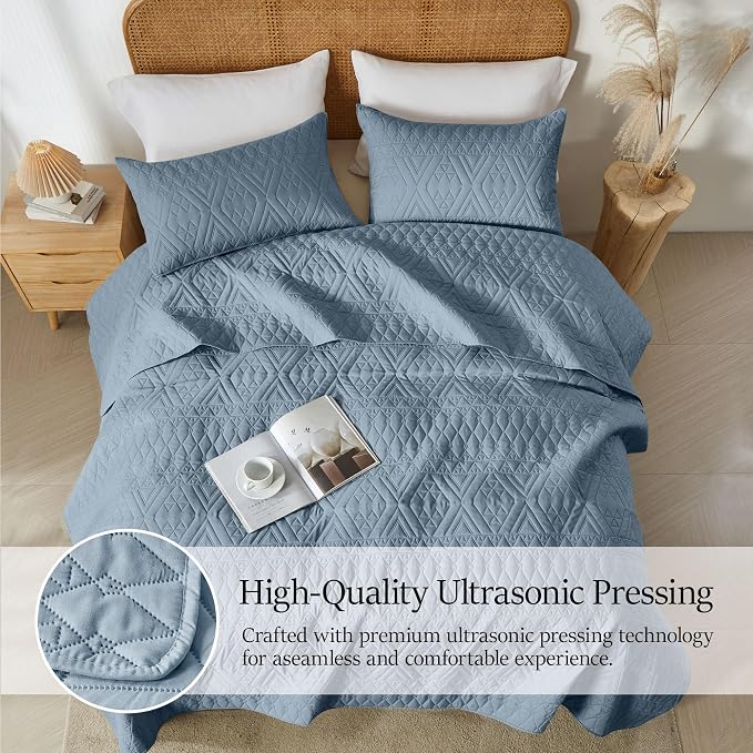 akkialla Twin Size Quilt Bedding Set,Dusty Blue Lightweight Microfiber Soft Bedspreads,Modern Style Geoetric Pattern Coverlet Set for All Seasons,2 Piece(1 Quilt,1Pillow Sham)