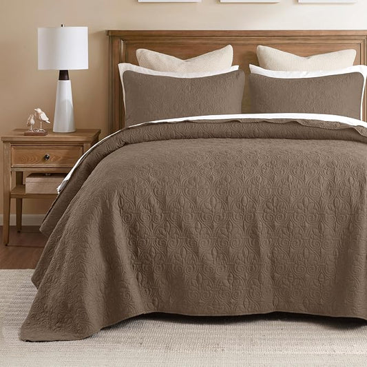Madison Park Queen Quilt Bedding Set, Cottage-Inspired Damask, 3PC | All Season Quilted Coverlet, Classic Stitch Pattern Bedspread & Shams, Ultra Soft Microfiber Bedspread Set, Mocha