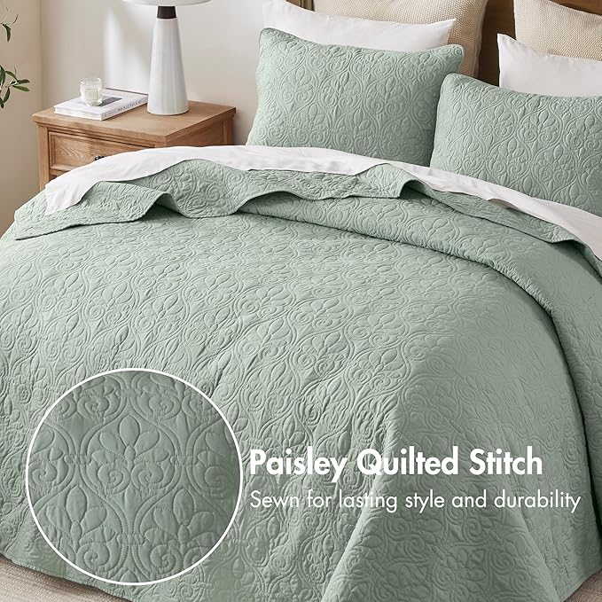 Madison Park Twin Quilt Bedding Set, Cottage-Inspired Damask, 2PC | All Season Quilted Coverlet, Classic Stitch Pattern Bedspread & Shams, Ultra Soft Microfiber Bedspread Set, Seafoam