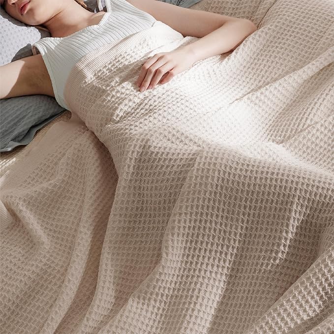 Bedsure 100% Cotton Big Oversized King Blanket, Waffle Weave, Beige | Breathable, Soft, Cozy, Cooling, Waffle Texture, Fall, Summer Blanket for Bed, Gifts for Women, Machine Washable, 120"X94"