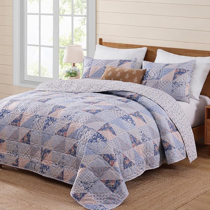Twin/Twin XL Quilt Set-2 Pieces Soft Bedding Floral Patchwork Coverlet | All Seasons Lightweight Quilts Queen Size, 1 Quilt (66" x 92") and 1 Sham (20" x 26"), Reversible Bedspread, Blue Pink