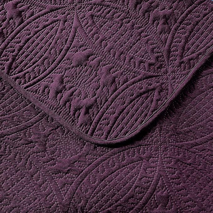Quilt Set Full/Queen Size Purple - Oversized Bedspread - Soft Microfiber Lightweight Coverlet for All Season - 3 Piece Includes 1 Quilt and 2 Shams, Geometric Pattern