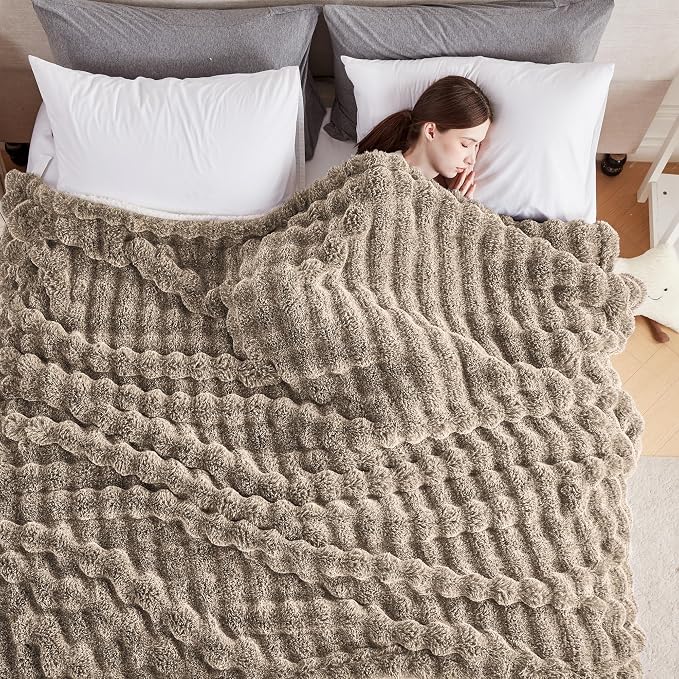 60x80 Inches Ultra-Soft Fuzzy Faux Fur Plush Twin Size Blanket - Thick, Warm Sherpa for Couch, Sofa, Bedroom, Camping - Decorative Blanket for Cozy Warmth, Bubble Dark Brown